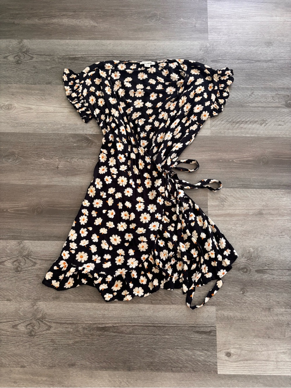 Billabong Black Floral Daisy Wrap Dress